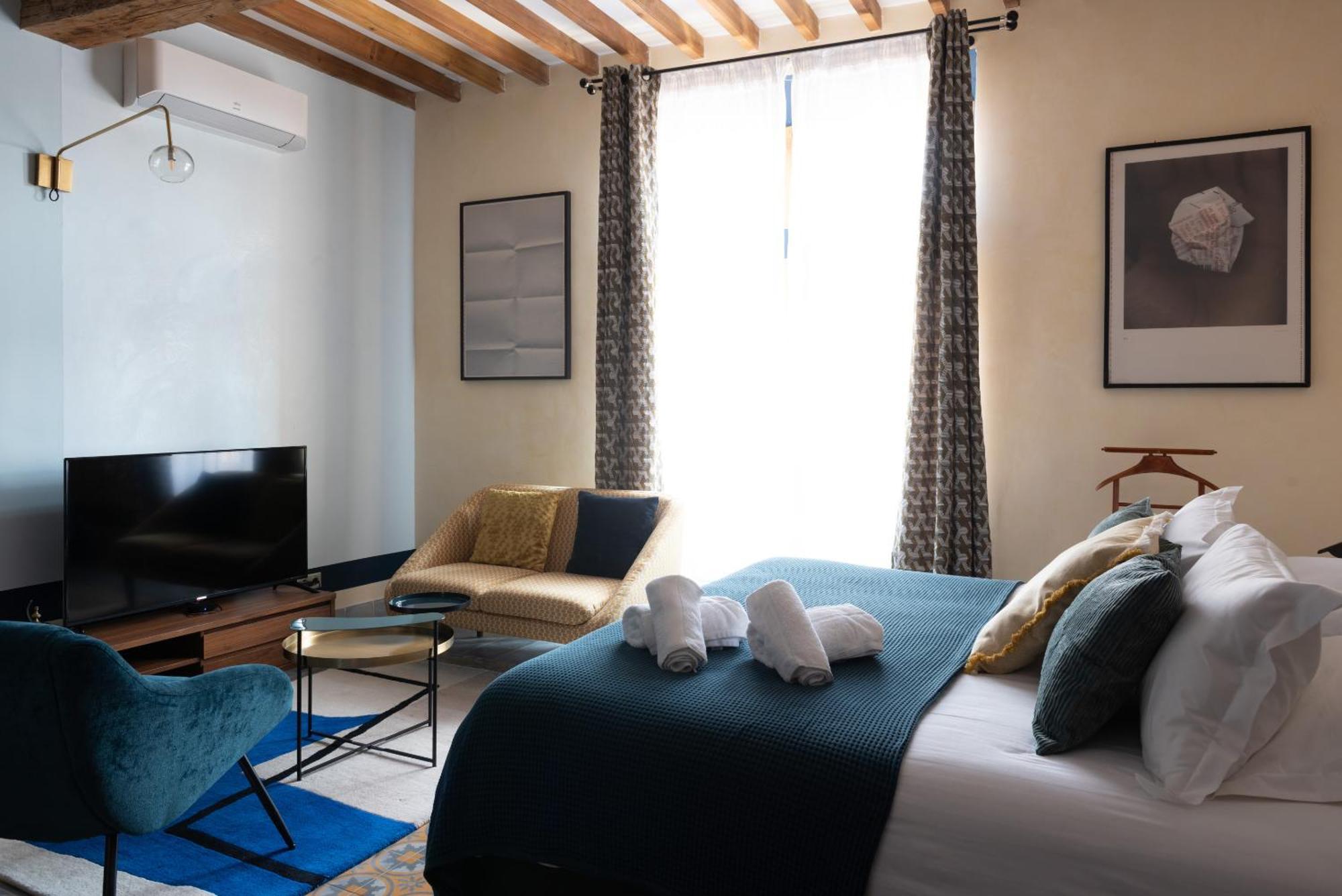 La Maison D'En Bas Des Seigneurs Кюкюрон Екстериор снимка